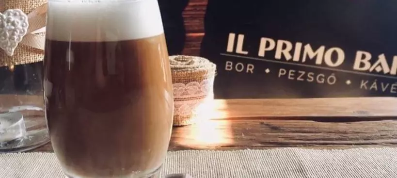 Flóra kicsi bárja című cikk borítóképe