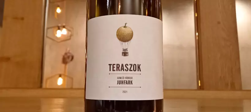 Somlói Vándor Pince: Teraszok Juhfark 2021 című cikk borítóképe