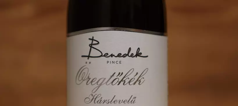 Benedek Pince: Öregtőkék Hárslevelű 2015 című cikk borítóképe