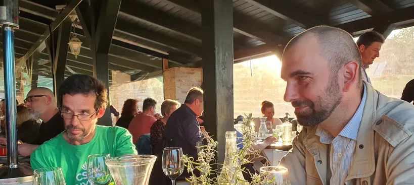 Kóstolók és kóstolók című cikk borítóképe