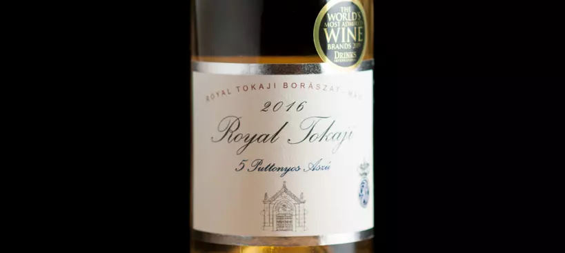 Royal Tokaji Borászat: Tokaji Aszú 5 puttonyos 2016 című cikk borítóképe