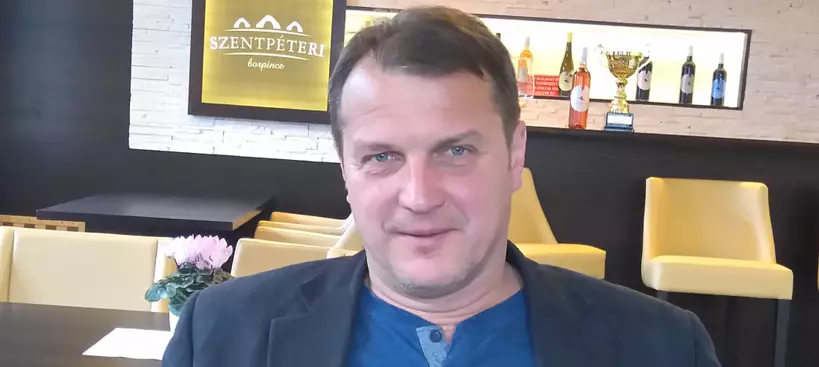 A szőlő is, a borász is jól érzi itt magát című cikk borítóképe
