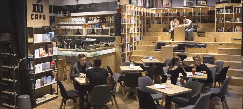A költészet napján nyílik a Magvető Café! című cikk borítóképe
