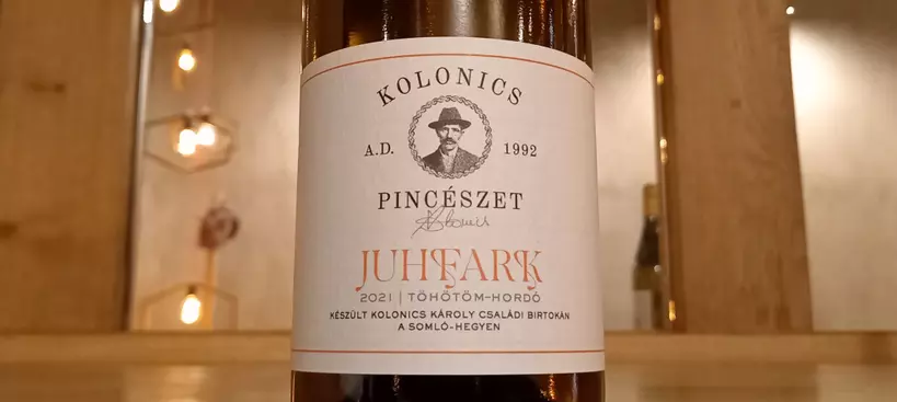 Kolonics Pincészet: Juhfark 2021 című cikk borítóképe