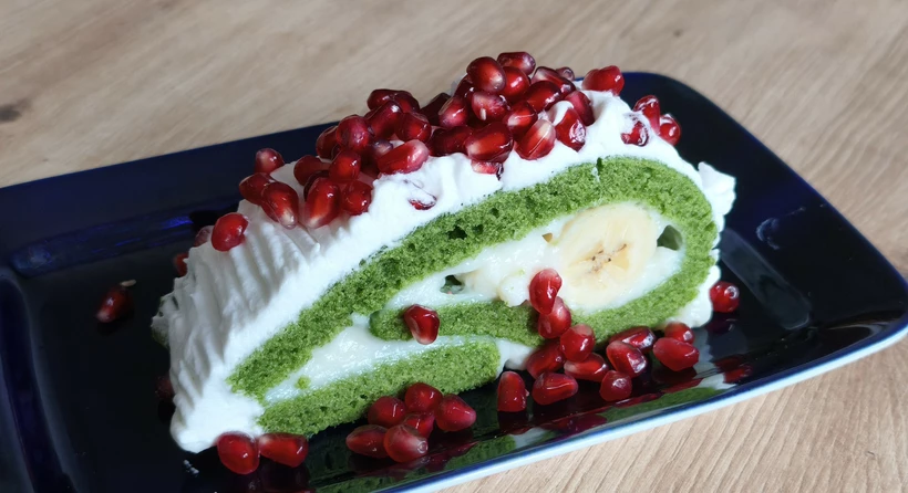 Krémes spenótos tekercs banánnal – ispanaklı rulo című cikk borítóképe