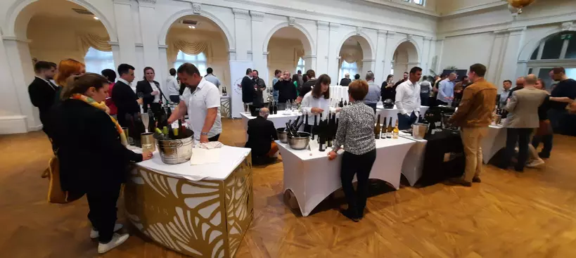 Demijohn tavaszi portfóliókóstoló című cikk borítóképe