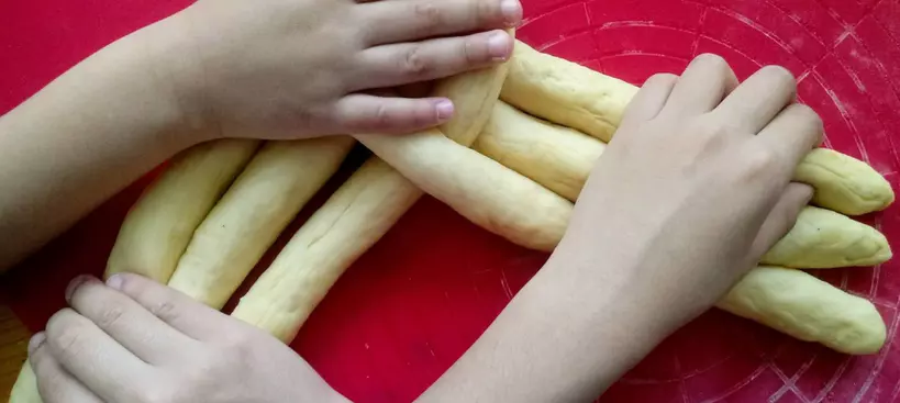 8 megbízható kenyér-, kifli- és kalácsrecept című cikk borítóképe
