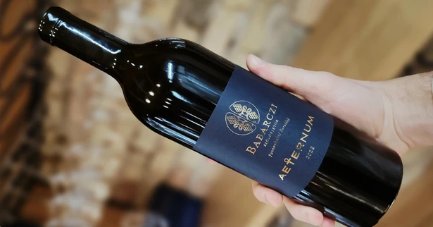  című cikk borítóképe