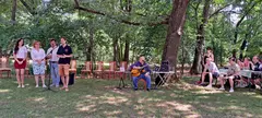 A barátság a legjobb reklám című cikk borítóképe