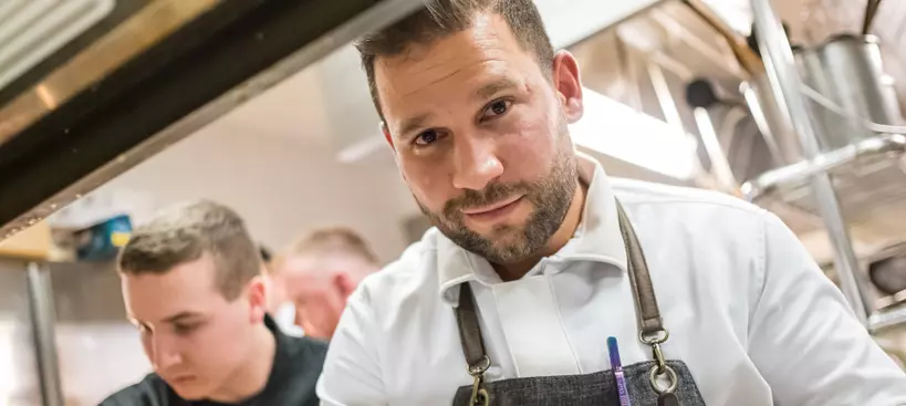 Rácz Jenő Hévízen című cikk borítóképe