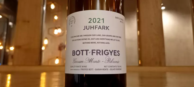 Bott Frigyes: Juhfark 2021 című cikk borítóképe