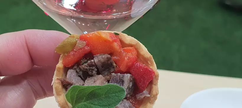 5 korty, 5 falat az őshonosság jegyében című cikk borítóképe